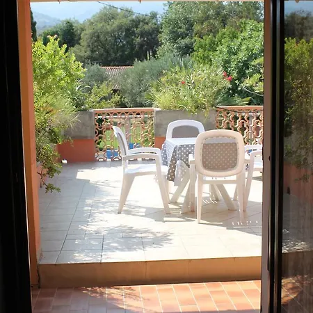 Domaine Le Clos Des Oliviers 2*