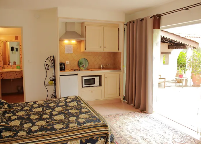 Domaine Le Clos Des Oliviers Aparthotel