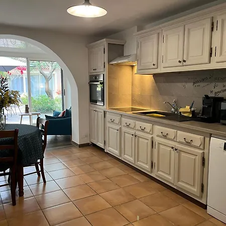 Domaine Le Clos Des Oliviers Aparthotel 3*