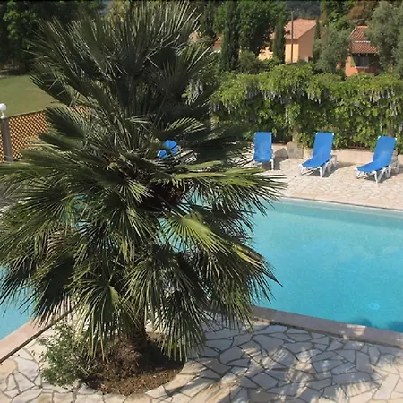 Domaine Le Clos Des Oliviers 3*