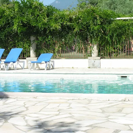 Domaine Le Clos Des Oliviers Lägenhetshotell 3*