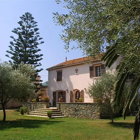 Domaine Le Clos Des Oliviers 3*