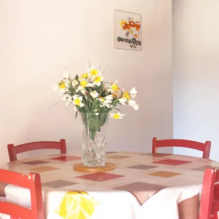 Aparthotel Domaine Le Clos Des Oliviers 3*