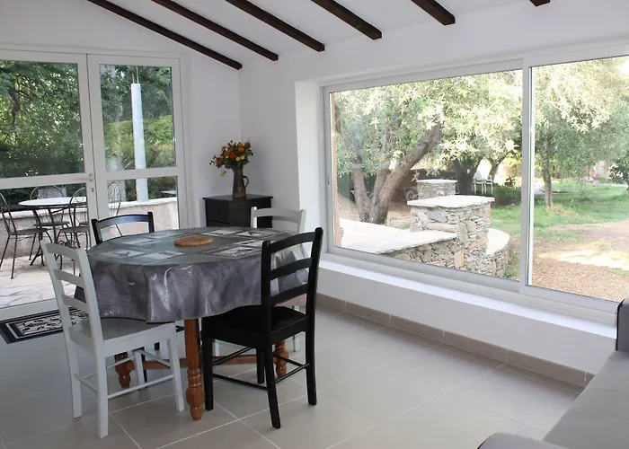 Domaine Le Clos Des Oliviers Aparthotel Sorbo-Ocagnano