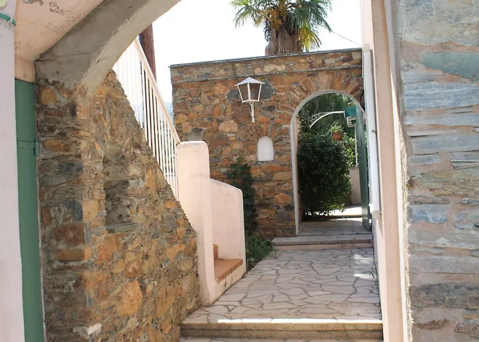 Aparthotel Domaine Le Clos Des Oliviers 3*