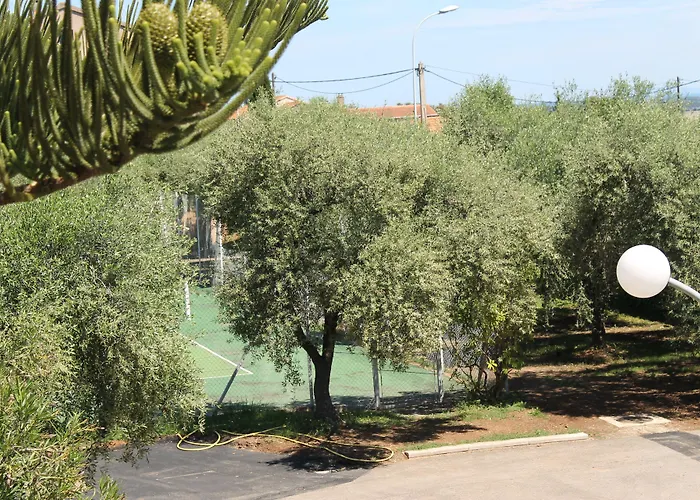 Domaine Le Clos Des Oliviers Aparthotel 3*