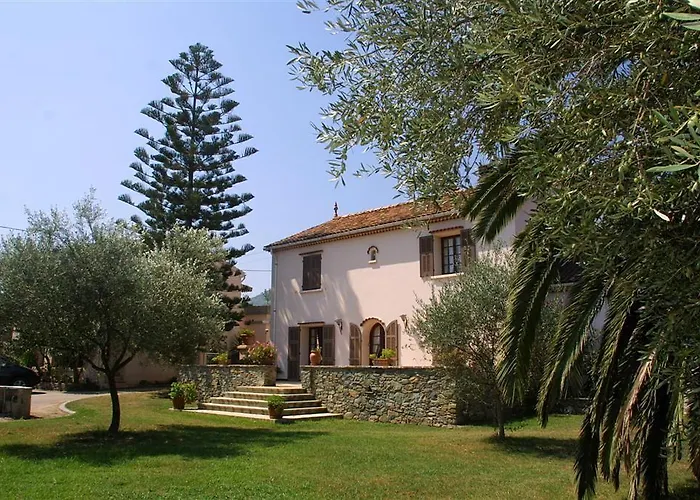 Domaine Le Clos Des Oliviers 3*