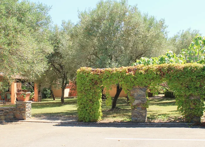 Domaine Le Clos Des Oliviers Aparthotel Sorbo-Ocagnano